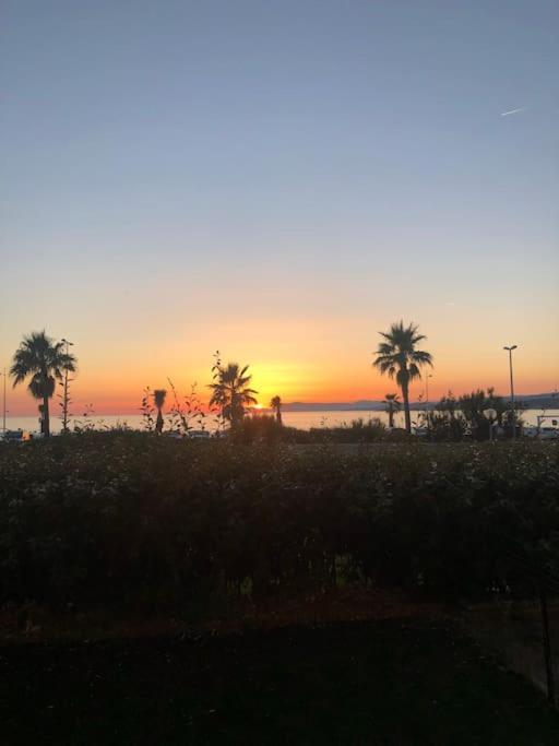 Petite Endroit Splendide. Appartement Six-Fours-les-Plages Buitenkant foto